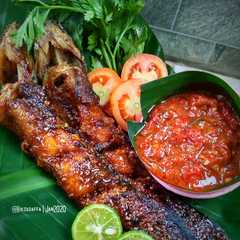 Lele Bakar Kecap রেসিপির প্রধান ছবি
