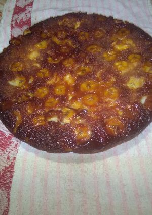 Una foto de Torta invertida de bananas y mandarinas, económica