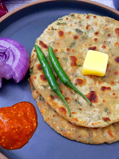 A picture of Rajasthani Sorghum Bejar Roti.