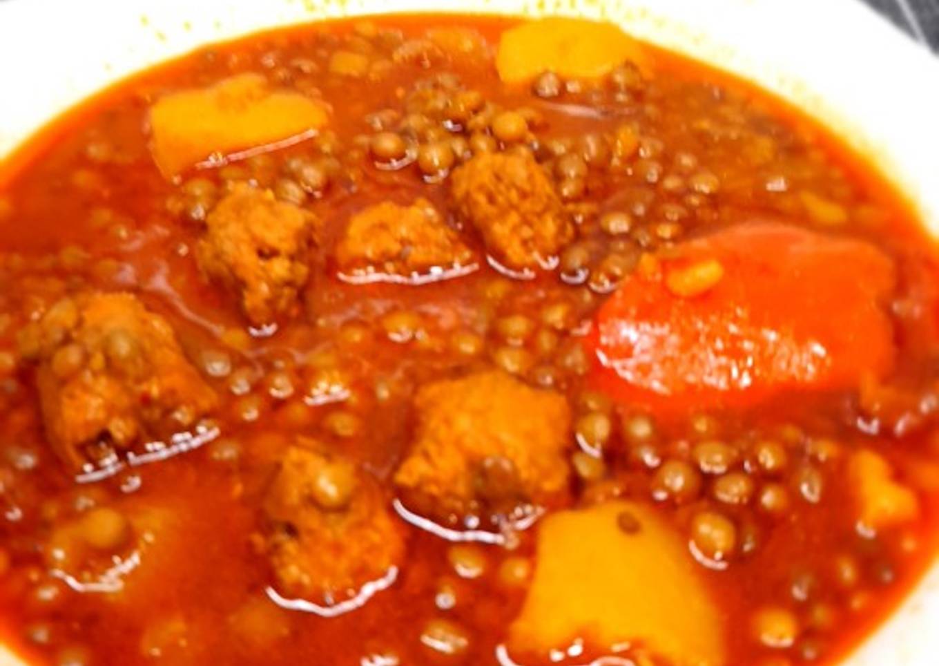 Lentejas veganas con chorizo