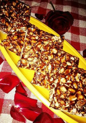 A picture of Peanut chikki.