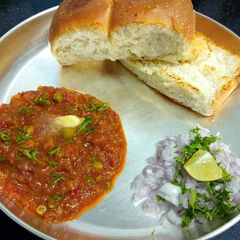 A picture of Pav bhaji.