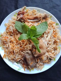 A picture of Chicken Biryani.