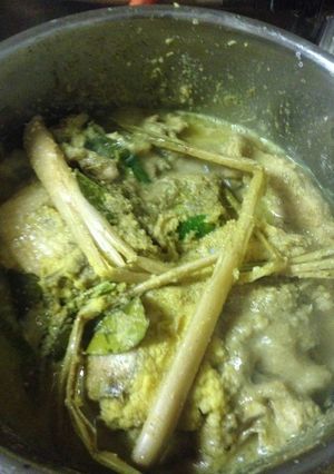 Foto resep Ungkep Ayam Bumbu Kuning
