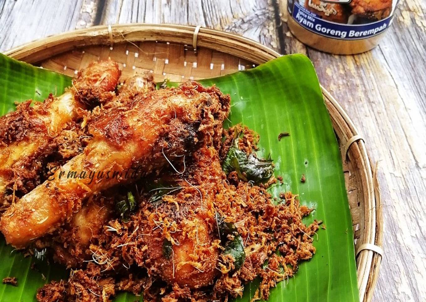Ayam bakar bumbu halus dengan kelapa parut