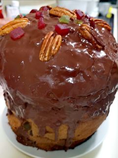 Una foto de Panetón relleno de helado