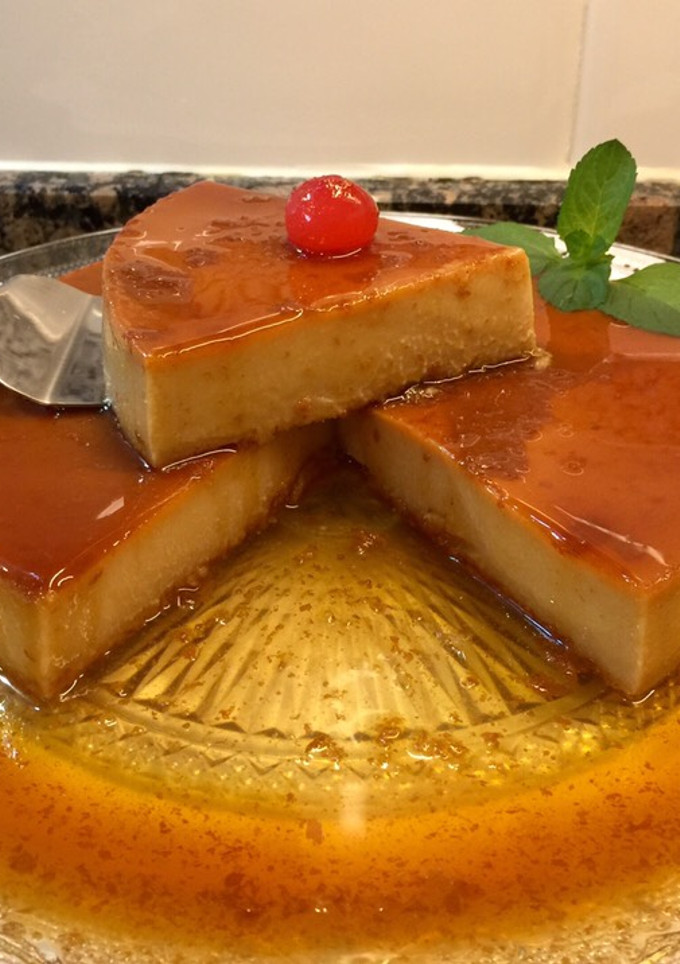 Una foto de Pudín con turrón de Jijona