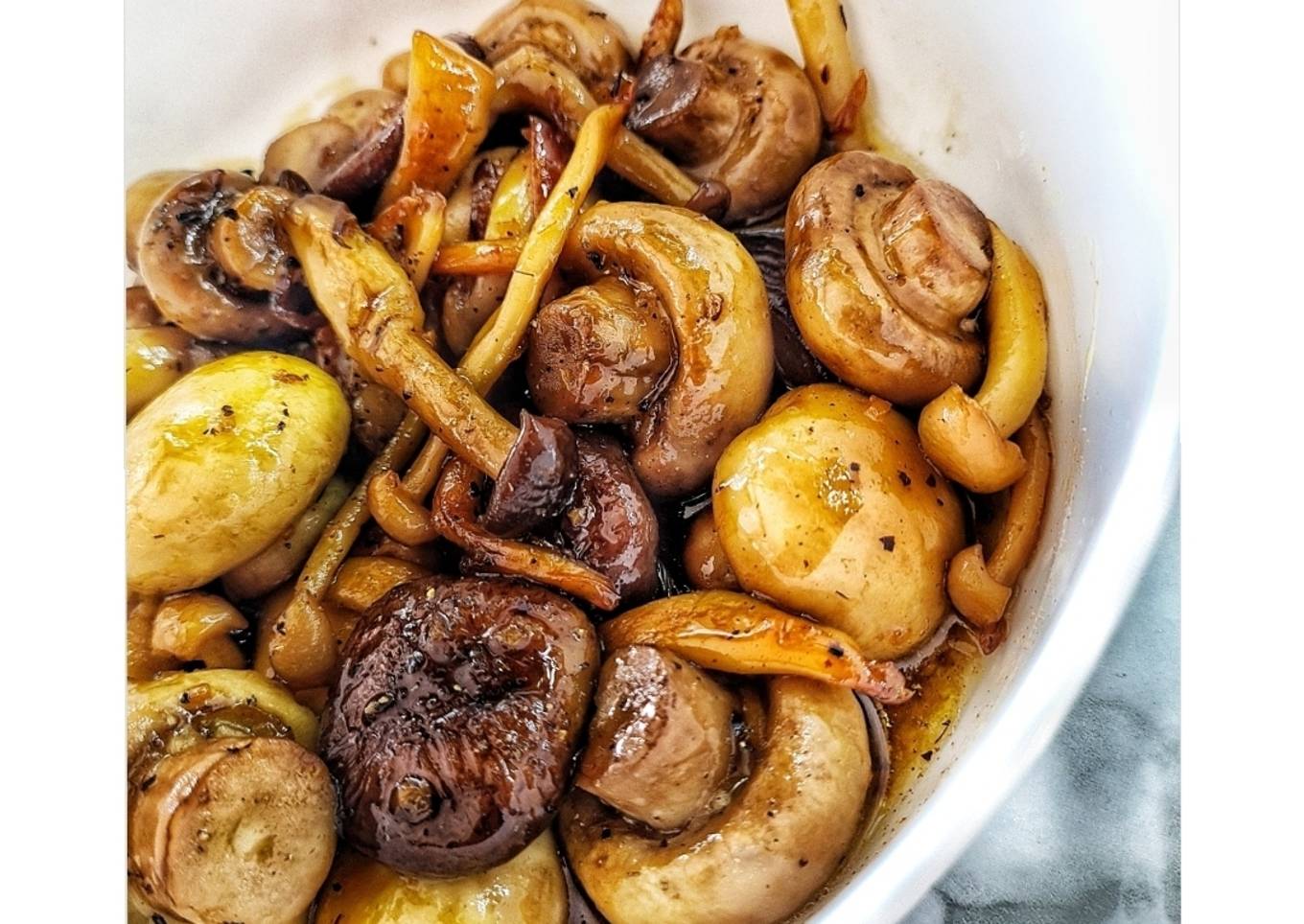 Salteado de setas y champiñones con miel
