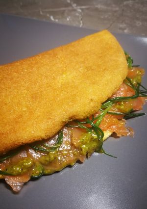Foto di 🤩Fluffy omelette con salmone, pesto di pistacchi e agretti ✨👌