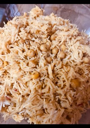 A picture of White chanapulao/kabuli chanapulao.