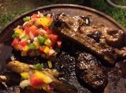 Una foto de ensalada criolla