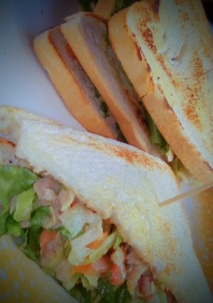 A picture of Tuna and egg Sandwich.