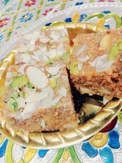 कैडबरी की चॉकलेट बर्फी(Cadbury ki chocolate barfi recipe in hindi) रेसिपी मुख्य फोटो