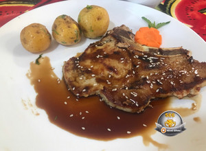 Una foto de Chuleta de cerdo teriyaki