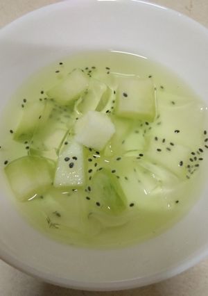 Foto resep Es Melon feat jelly segeer banget!