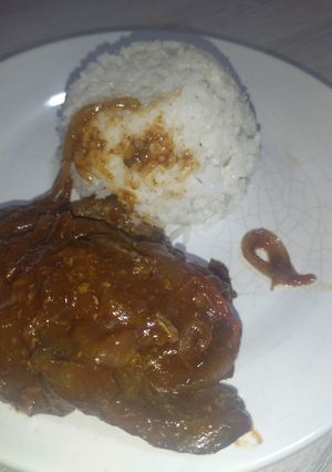 Una foto de Hígado encebollado 🍅🧅