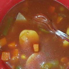 A picture of Slow cooker vegetable soup.