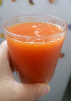 Una foto de Jugo de papaya con algarrobina