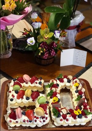 O poză a rețetei Cream tart cake 🎂 🍓💐.