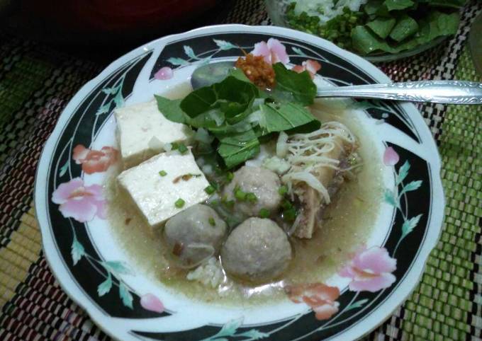 Bakso daging sapi kuah sederhana