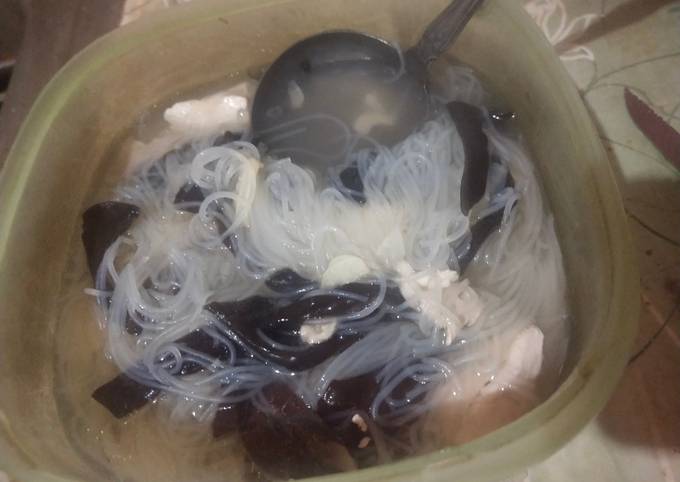 Cara Gampang Menyiapkan Sop Bihun Jakup (Jamur Kuping) yang Lezat Sekali