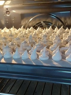 Egyszerű habcsók recept fotója