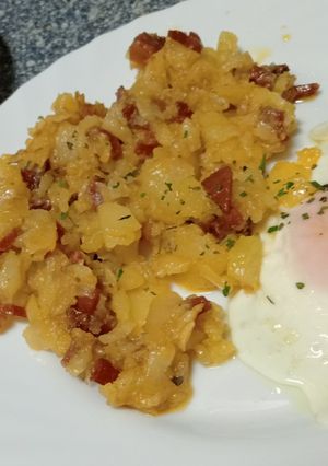 Una foto de Machacón (Patatas Revolconas) 🥔 🍳