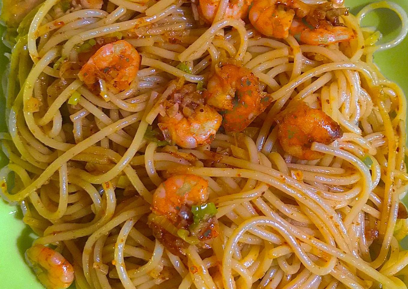 Spicy garlic shrimp spaghetti