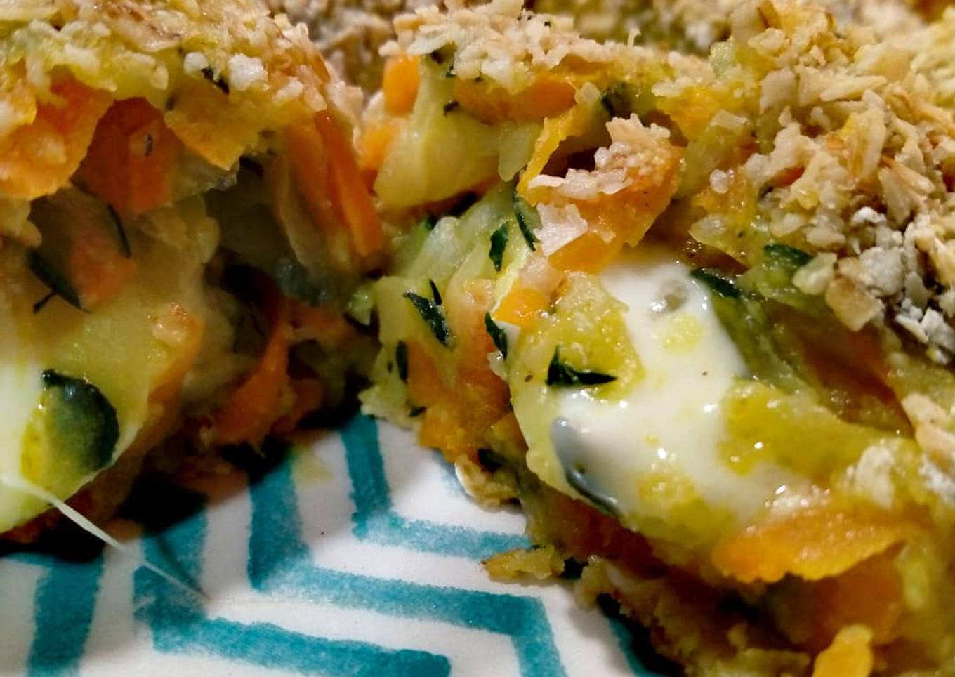 Albóndigas vegetarianas rellenas de queso