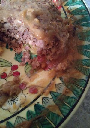 A picture of Salisbury Steak.
