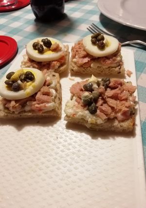 Foto di Stuzzichini al tonno sottolio