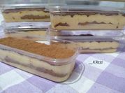 Gambar tiramisu kuning telur dan mascarpone
