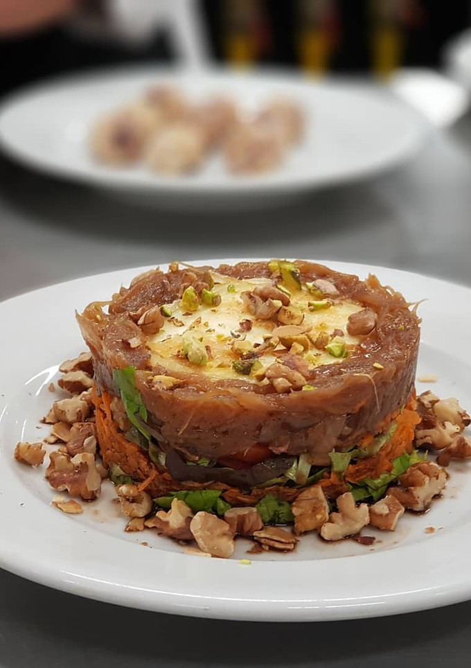 Una foto de Ensalada de queso de cabra