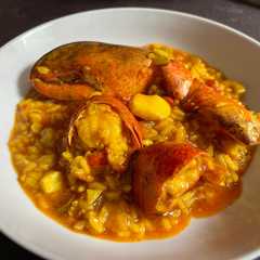 Una foto de Arroz con bogavante 🦞