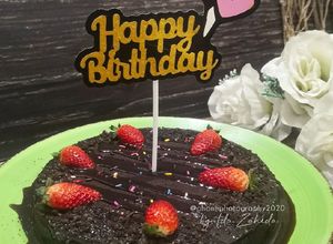 Gambar Kek Coklat Oreo (3 Bahan)