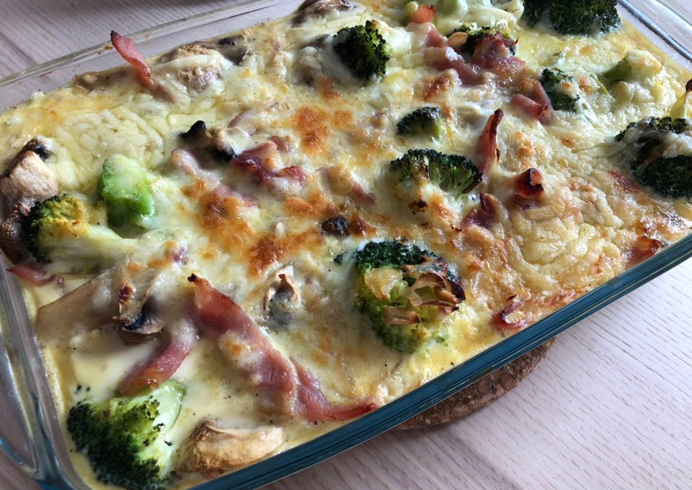 Kentang Keju Brokoli Panggang dengan bacon dan jamur