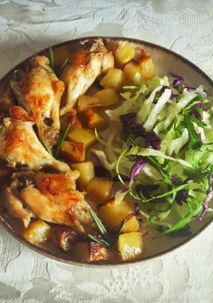 Foto di Ali di pollo con patate al forno