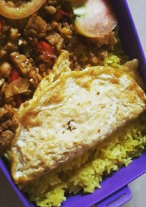 Foto resep Nasi kuning ricecooker