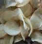 Langkah Gampang Menyiapkan Resep Keripik singkong original yang Sempurna Anti Ribet, Lezat