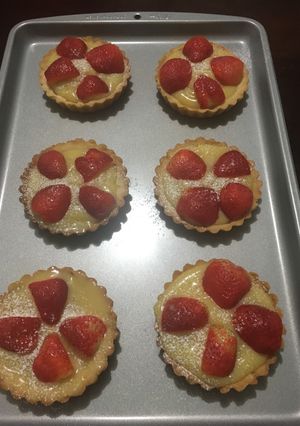 Una foto de Tartaleta de fresas con crema pastelera