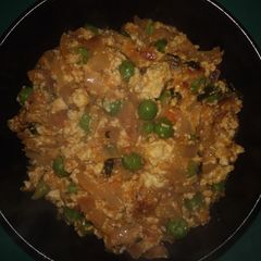 A picture of Paneer Bhurji with Peas.