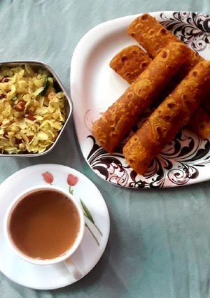 દૂધી ના થેપલા (Dudhi Thepla Recipe In Gujarati) રેસીપી મુખ્ય ફોટો