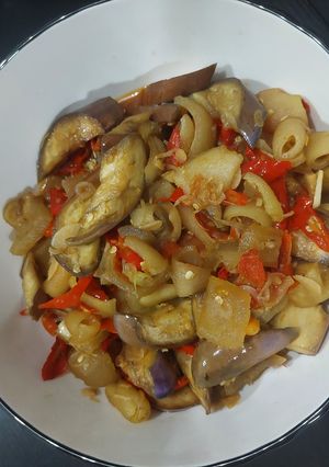 Foto resep Tumis kikil sapi dan terong