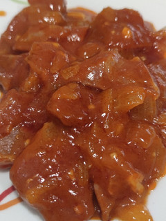 Una foto de Magras con tomate