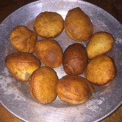 A picture of Cinnamon mandazi.