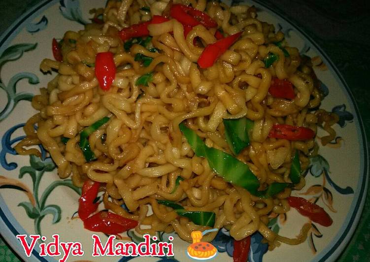 Resep Mi Goreng Pedas Manis yang Enak Banget