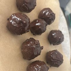 A picture of Protein Balls.