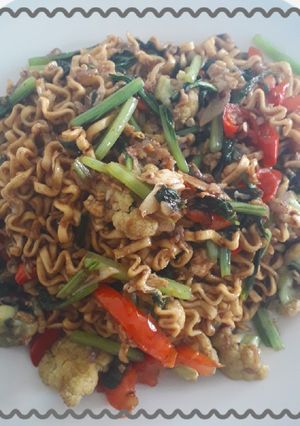 Foto resep Mie goreng spesial pake telor