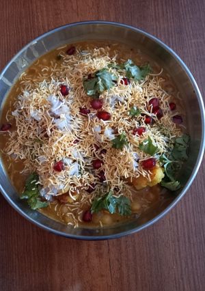 રગડા પેટીસ(Ragda Patties Recipe in Gujarati) રેસીપી મુખ્ય ફોટો