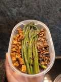 Sopar tofu esparrecs i bolets